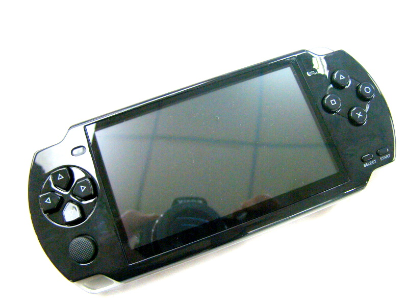 Illustration for article titled PXP-900 Is a PSP That Plays Tons of Emulation Games